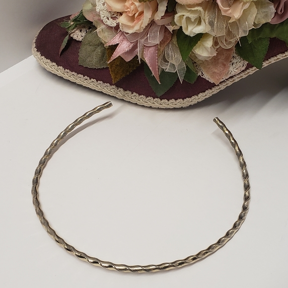 Vintage Jewelry - Vintage Spiral Choker Necklace